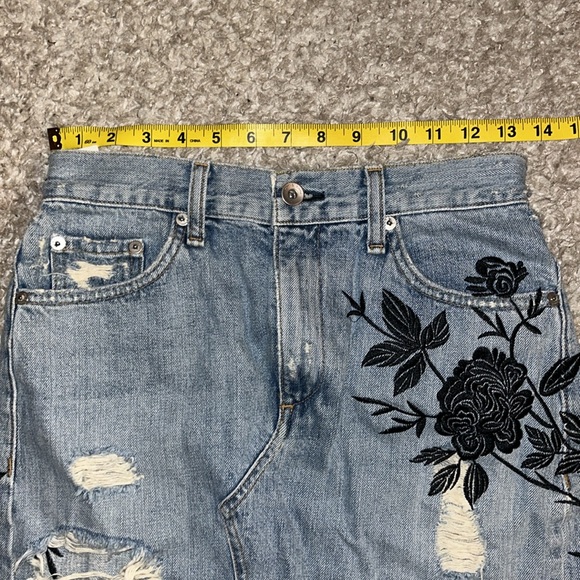 RAG & BONE WOMAN EMBROIDERED DISTRESSED DENIM MINI SKIRT LIGHT DENIM - Picture 11 of 12